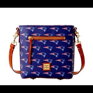 Brand new Dooney and Bourke Patriots purse. Still in original wrapping